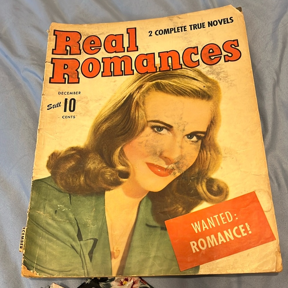 December 1943 Real Romance Magazine
